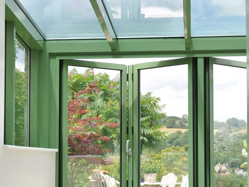 Bifold Golders Green