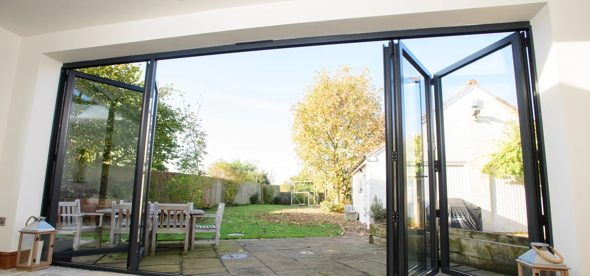 Bifold Golders Green
