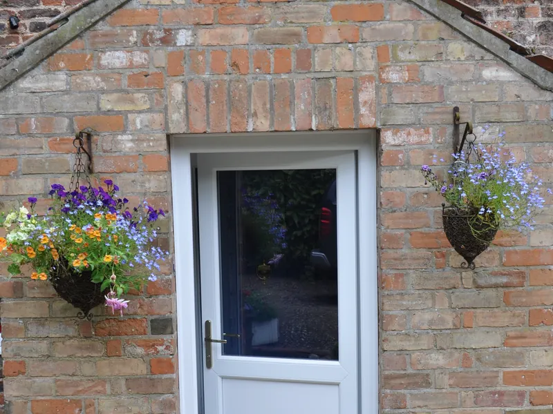 Front Golders Green