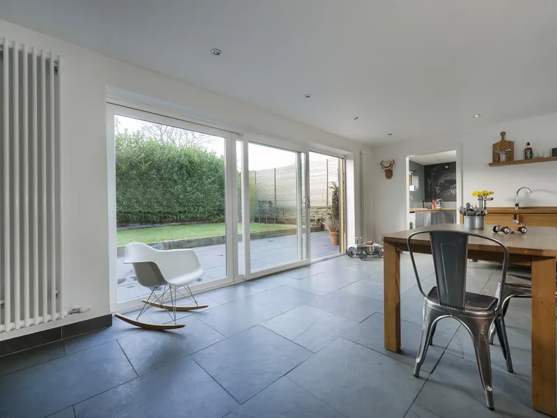 Sliding Windows Golders Green